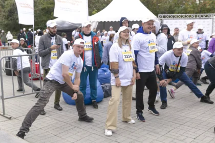 В этом году традиционно провели благотворительный забег в Новосибирске, в котором участвовали 1000 Независимых Представителей, собрав 352 тысячи рублей для фонда «Рука помощи».